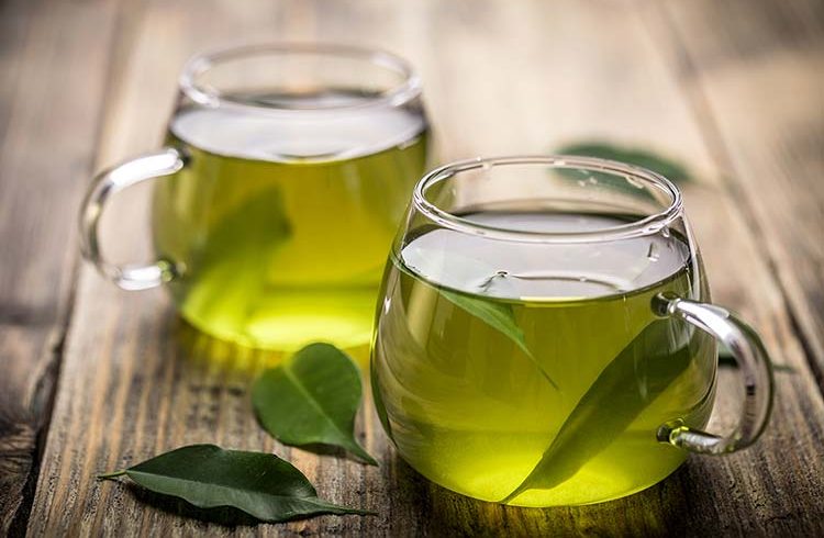 دمنوش عسل و چای سبز