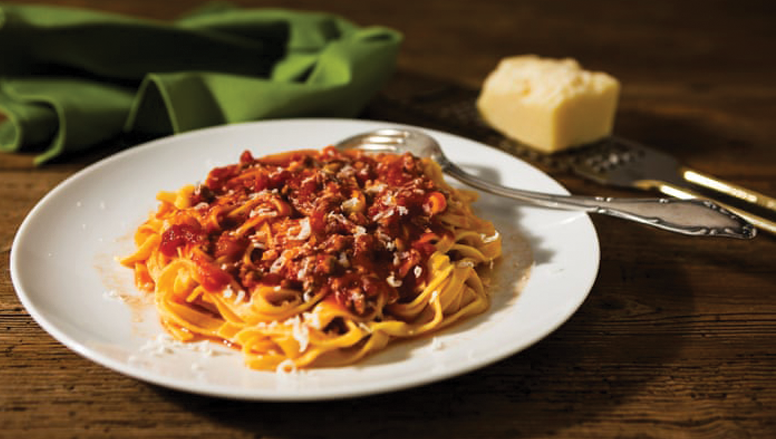 ماکارونی با سس بلونز | pasta-with-bolognese-sauce